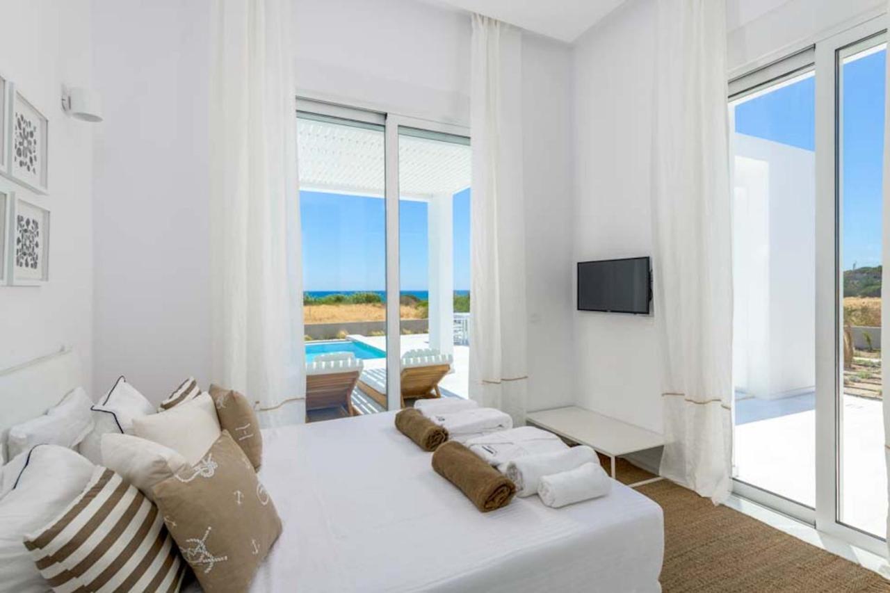 Seashore Beachfront Villa Lakhaniá Exterior foto